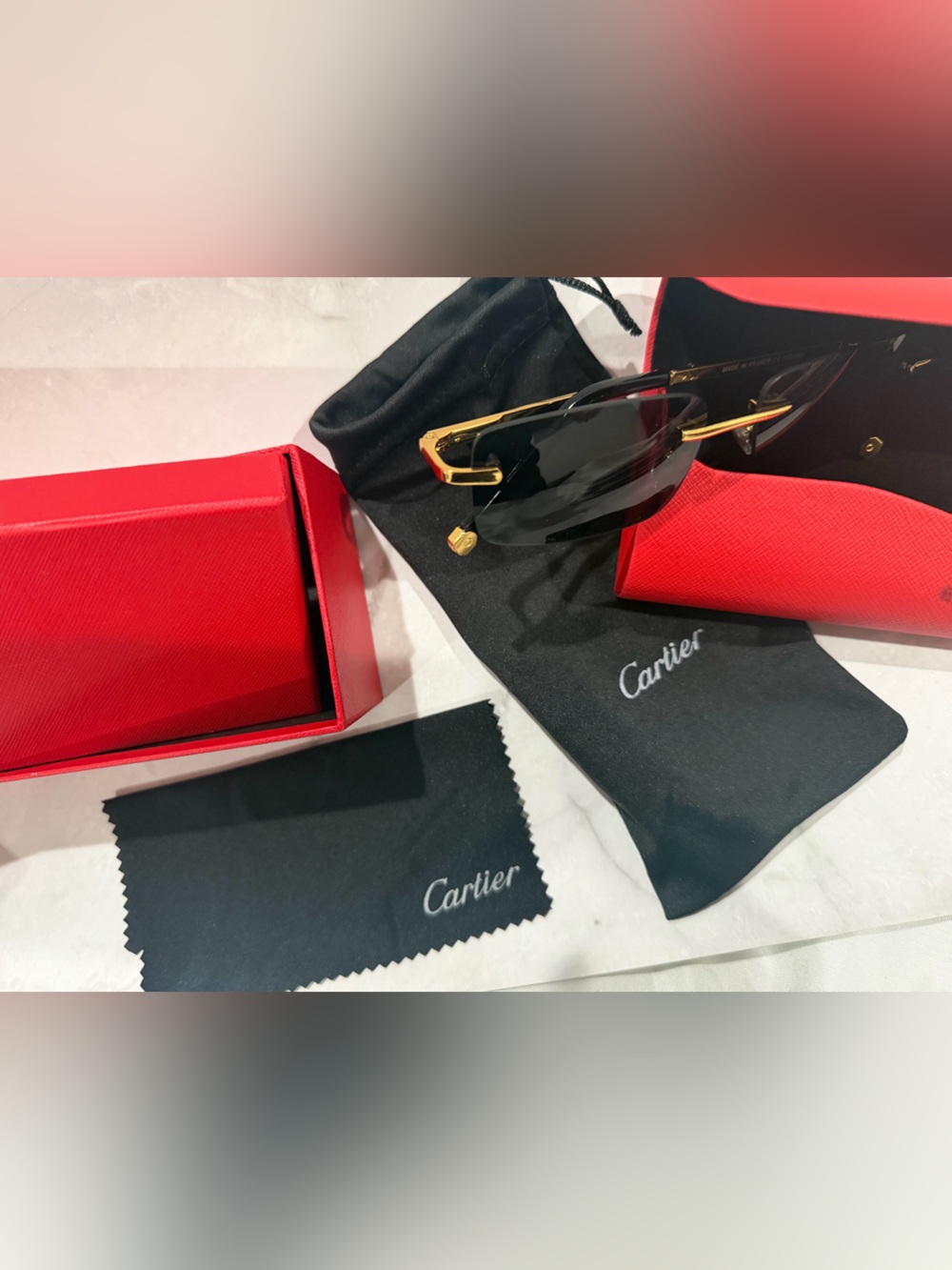 Fashion Black and Gold Sunglasses with Red Case